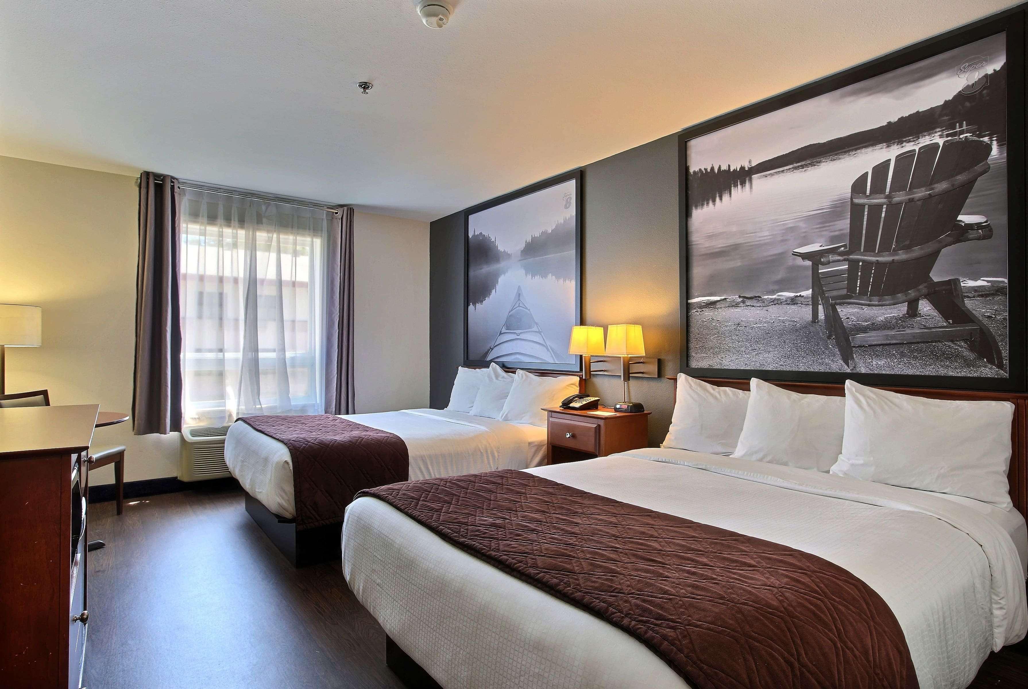 Super 8 By Wyndham Trois-Rivieres Hotel Buitenkant foto