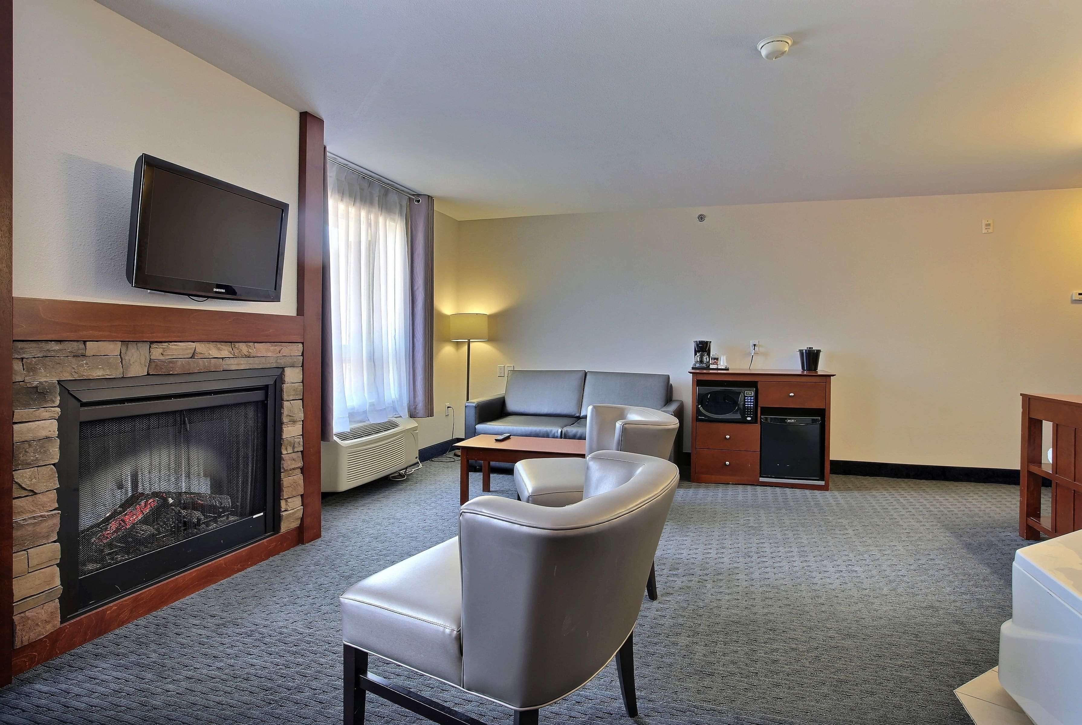 Super 8 By Wyndham Trois-Rivieres Hotel Buitenkant foto