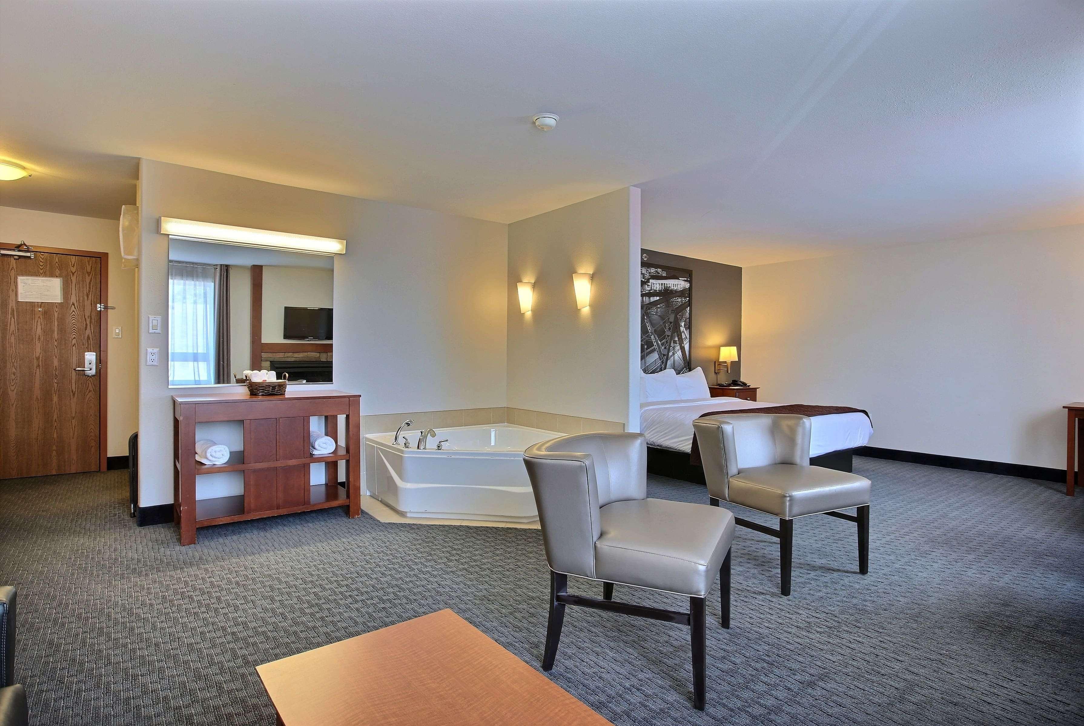 Super 8 By Wyndham Trois-Rivieres Hotel Buitenkant foto